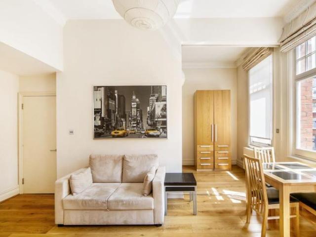 Gloucester Place, London NW1 1 bed apartment to rent £2,656 pcm £613 pw