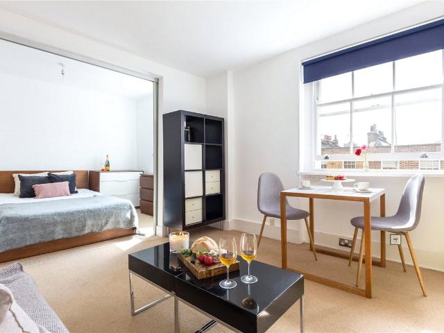 Gloucester Place, London NW1, 1 bed flat to rent, £2,500 pcm | PrimeLocation