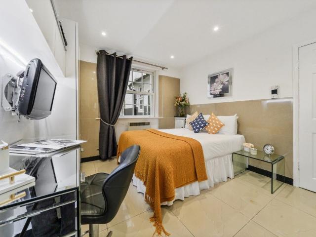 Gloucester Place, London NW1, Studio to rent, £1,842 pcm | PrimeLocation