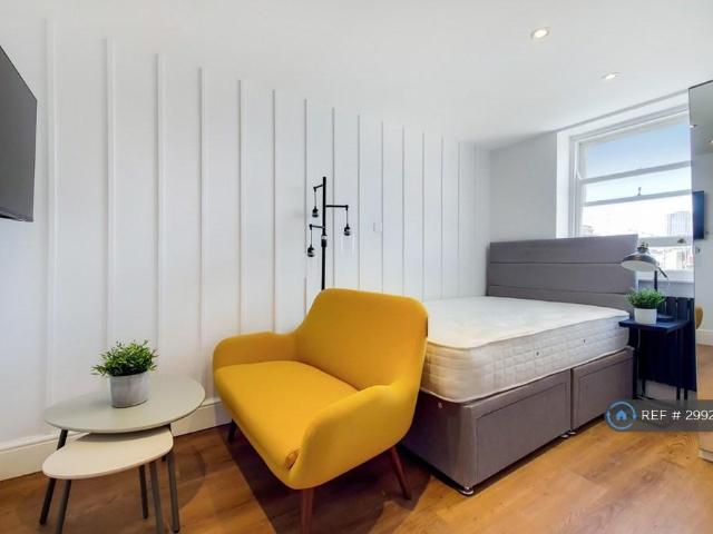 Gloucester Place, London, NW1 Studio to rent £2,200 pcm £508 pw