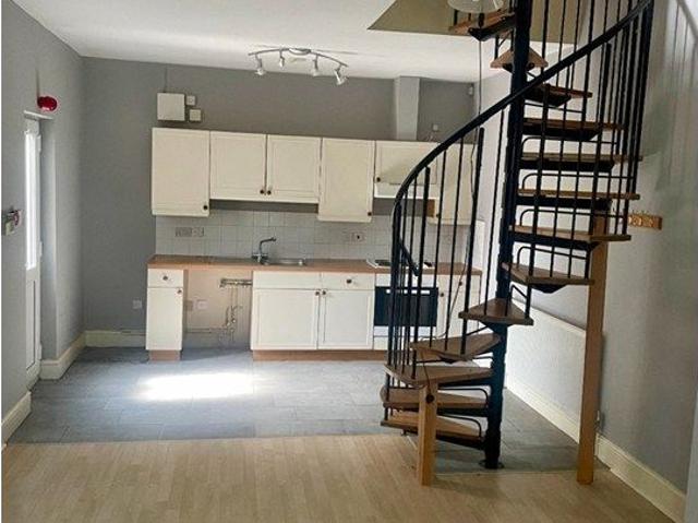 Gloucester Rd North, Bristol BS7, 2 bed maisonette to rent, £1,350 pcm | PrimeLocation