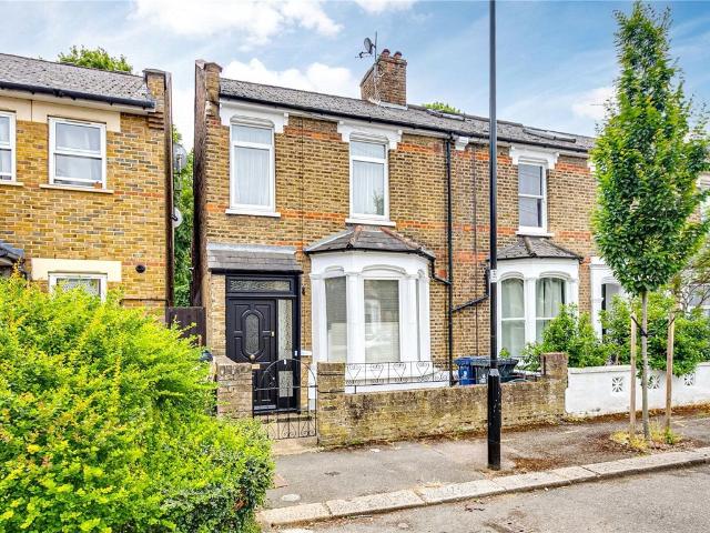 Gloucester Road, Acton W3, 2 bed terraced house to rent, £2,500 pcm | PrimeLocation