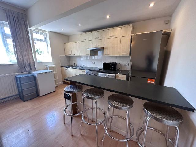 Gloucester Road, Bishopston, Bristol BS7, 6 bed shared accommodation to rent, £4,170 pcm | PrimeLocation