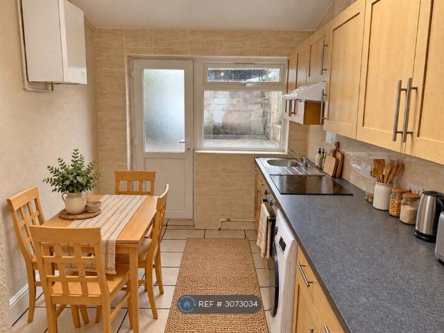 Gloucester Road, Bristol BS7, 4 bed maisonette to rent, £3,160 pcm | PrimeLocation