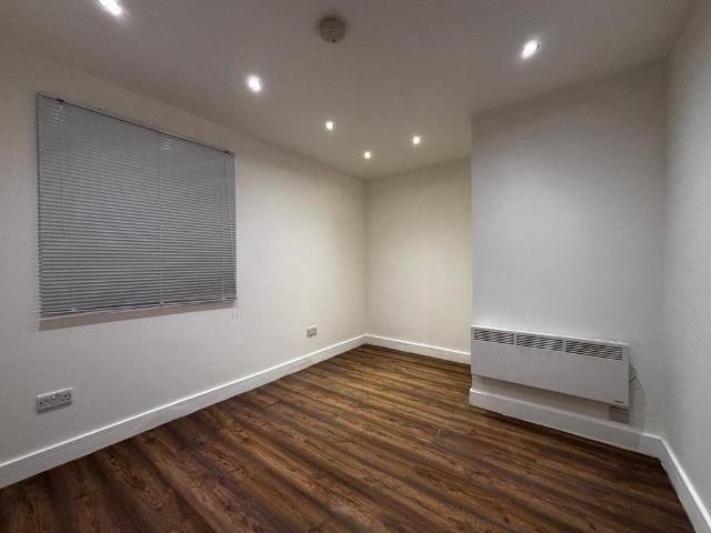 Gloucester Road, Filton BS34 2 bed flat to rent £1,300 pcm £300 pw