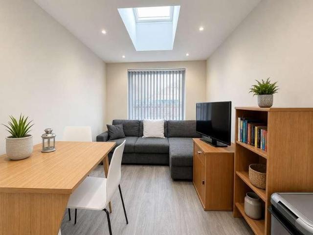 Gloucester Road, Horfield, Bristol, BS7