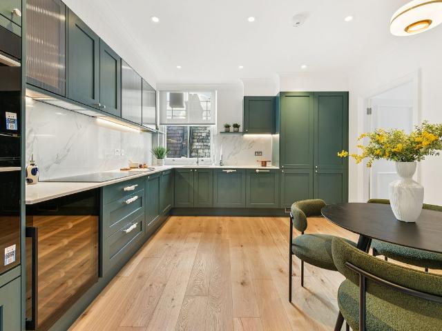 Gloucester Road, London SW7, 4 bed flat to rent, £14,733 pcm | PrimeLocation