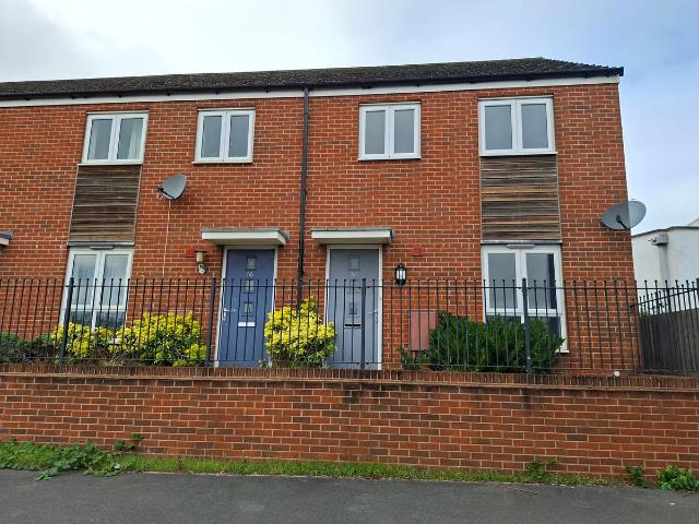 Gloucester Road, Patchway BS34, 3 bed end terrace house to rent, £1,300 pcm | PrimeLocation