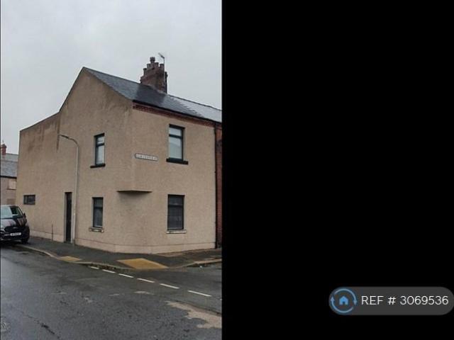 Gloucester St, Barrow In Furness, LA13 3 bed end of terrace house to rent £975 pcm £225 pw