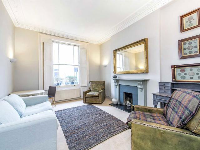 Gloucester Street, Pimlico SW1V, 1 bed flat to rent, £2,500 pcm | PrimeLocation