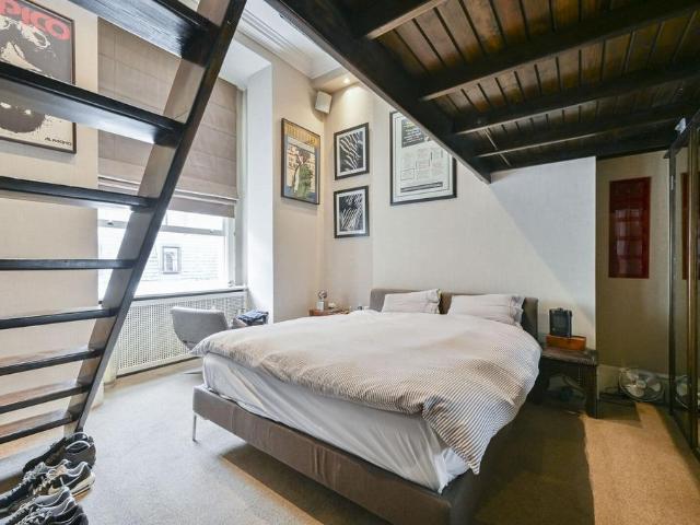 Gloucester Terrace, Lancaster Gate. 1 bed flat to rent £3,700 pcm £854 pw