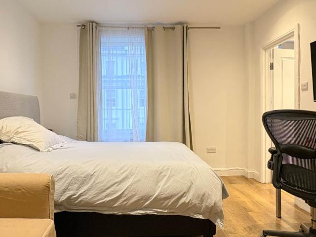 Gloucester Terrace, Lancaster Gate W2