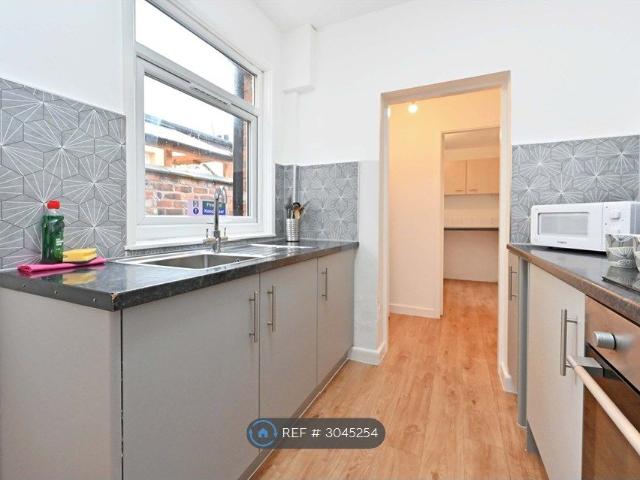 Glover St, Crewe CW1, 3 bed terraced house to rent, £900 pcm | PrimeLocation