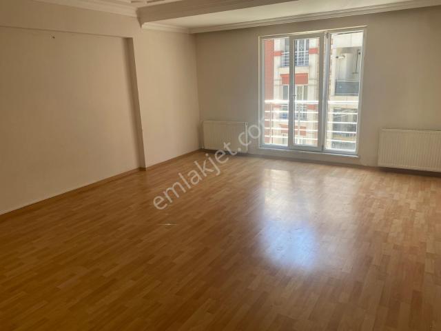 Global' Den T. Özal Mah.site İçerisinde Memura 2+1 Kiralık Daire