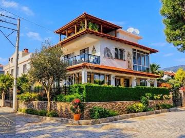 | Global | Denize Çok Yakın Tek Müstakil Villa