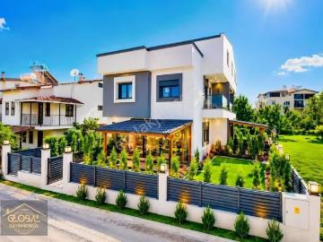 | Global | Köşe Ve Önü Yeşil Alan Askeri Kampa Çok Yakın Yazlık