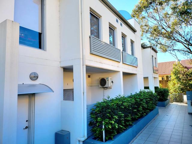 Global RE The Property Specialist: 13/51 Bonnyrigg Avenue, Bonnyrigg, NSW 2177