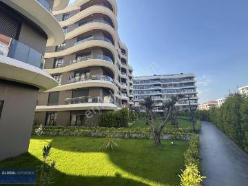 Global'den,360 Tuzla Marinde,ara Kat, 4+1+çamaşır Odalı, Sıfır