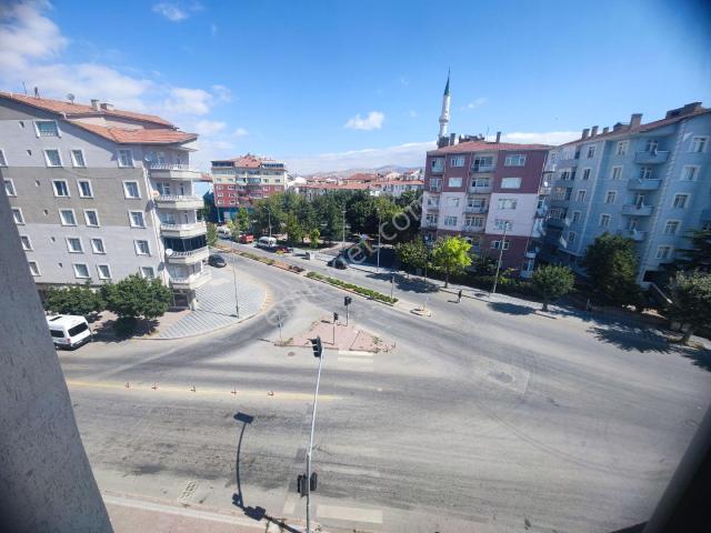 Global'den Mermerler Camii Yakınlarında Kiralık 3+1 Daire