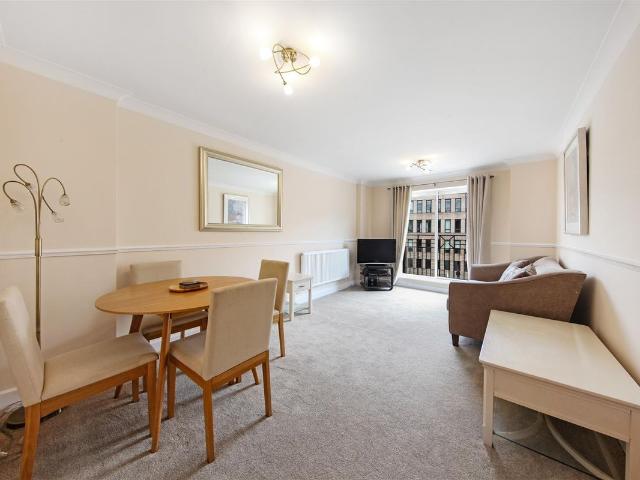 Globe View, High Timber Street EC4V, 1 bed flat to rent, £2,500 pcm | PrimeLocation