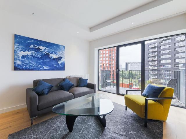 Globe House, London City Island, London E14, 2 bed flat to rent, £2,900 pcm | PrimeLocation