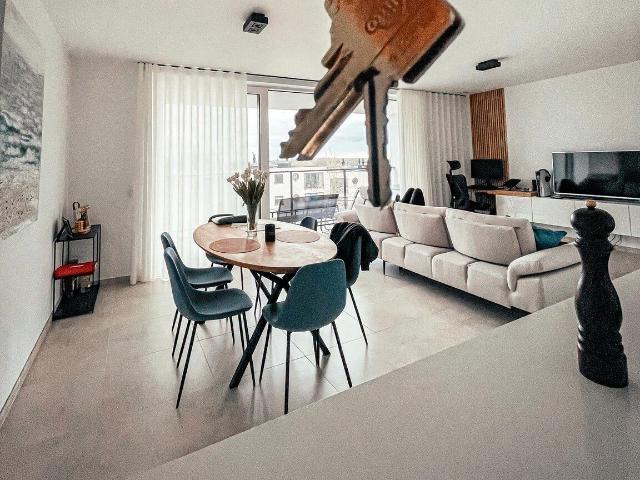 Gloednieuw appartement beschikbaar in centrum Asse