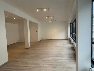 Gloednieuw gerenoveerd appartement met 2 suites