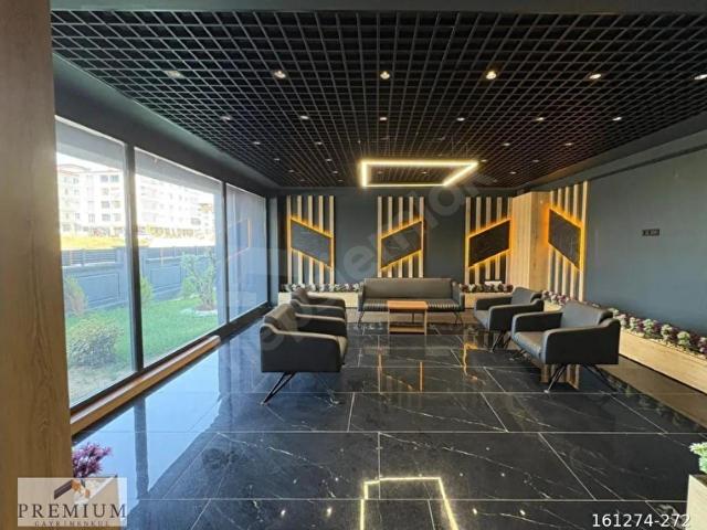 GLORİA REZİDANS'TAN HAVUZ CEPHELİ 1+1 KİRALIK DAİRE