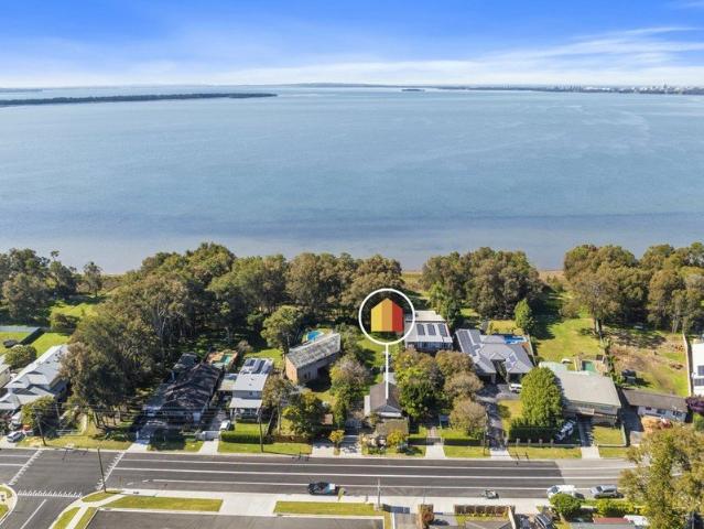 Glorious water views, huge approx 986sqm block, potential plus