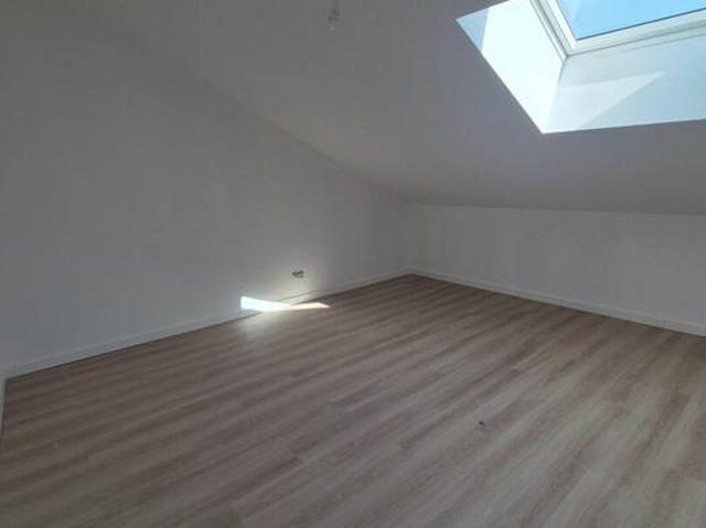 GLATIGNY F5 NEUF EN DUPLEX AVEC CUISINE EQUIPEE ET STATIONNEMENTS