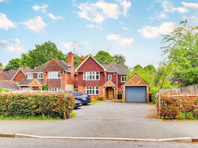 Glaziers Lane, Normandy, Guildford, Surrey GU3, 5 bed detached house to rent, £4,500 pcm | PrimeLocation