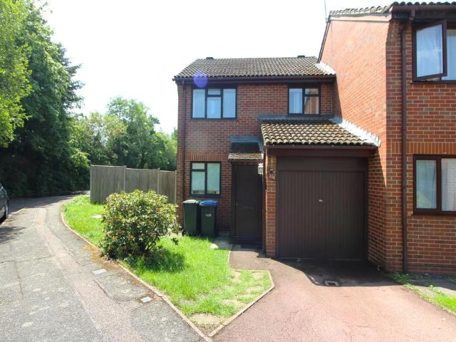 Gladbeck Way EN2, 3 bed end terrace house to rent, £2,300 pcm | PrimeLocation