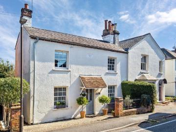 Glade Road, Marlow, Buckinghamshire SL7, 3 bed semi detached house to rent, £3,650 pcm | PrimeLocation
