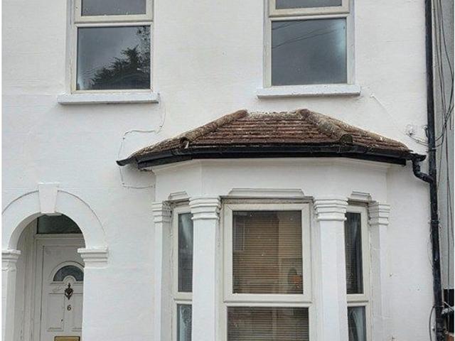 Gladeswood Road, Belvedere DA17, 3 bed terraced house to rent, £1,900 pcm | PrimeLocation