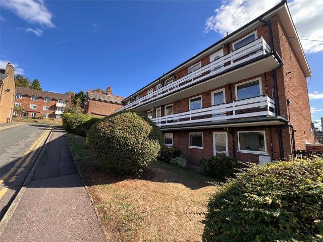 Gladstone Court, White Hill, Chesham HP5, 2 bed flat to rent, £1,450 pcm | PrimeLocation