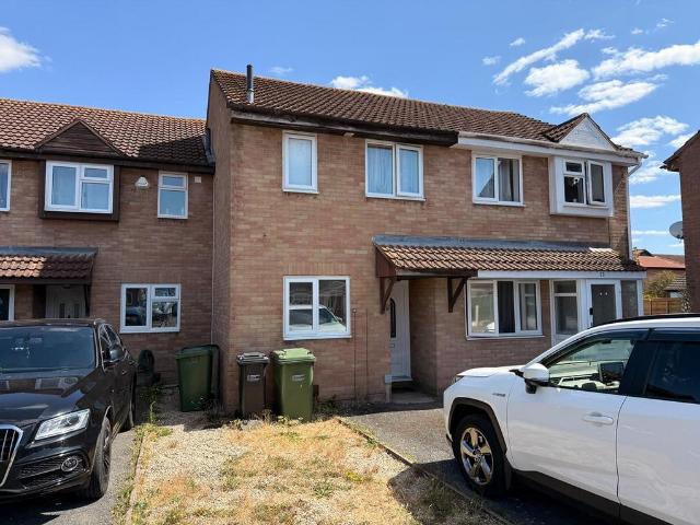 Gladstone Drive, Hereford 2 bed terraced house to rent £925 pcm £213 pw