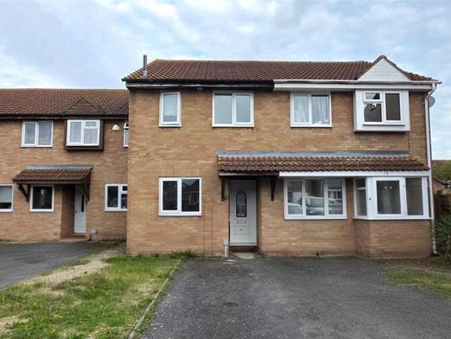 Gladstone Drive, Hereford 2 bed terraced house to rent £925 pcm £213 pw