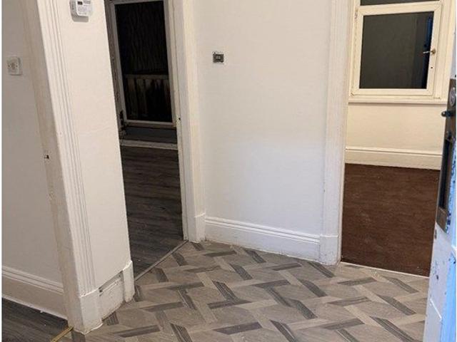 Gladstone St, Abertillery NP13, 2 bed flat to rent, £595 pcm | PrimeLocation