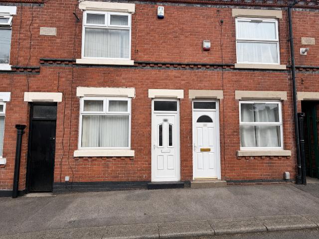 Gladstone Street, Mansfield NG18, 2 bed property to rent, £875 pcm | PrimeLocation