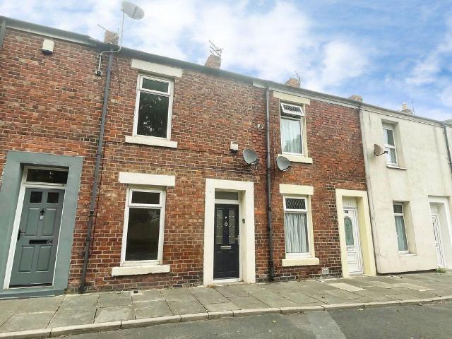 Gladstone Street, Blyth NE24 2 bed terraced house to rent £625 pcm £144 pw