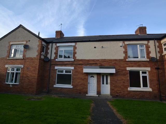 Gladstone Street, Colliery Row. 2 bed terraced house to rent £675 pcm £156 pw