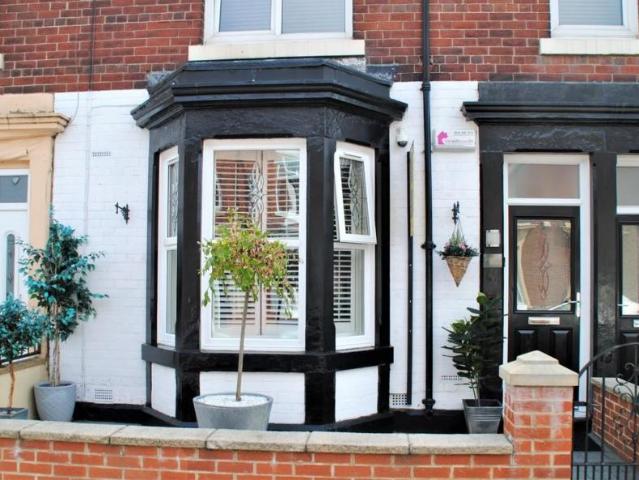 Gladstone Street, Hebburn NE31 2 bed flat to rent £680 pcm £157 pw