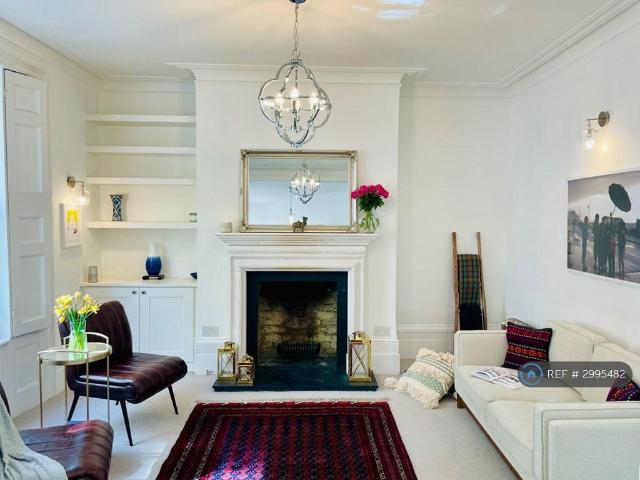 Gladstone Street, London, SE1 3 bed terraced house to rent £5,800 pcm £1,338 pw