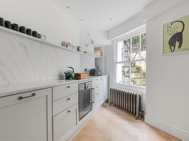 Gladstone Street, London, SE1 | £5,800 PCM | To let