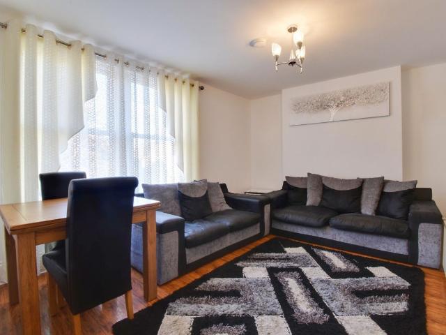 Gladstone Road, Watford, Hertfordshire WD17, 1 bed flat to rent, £1,400 pcm | PrimeLocation