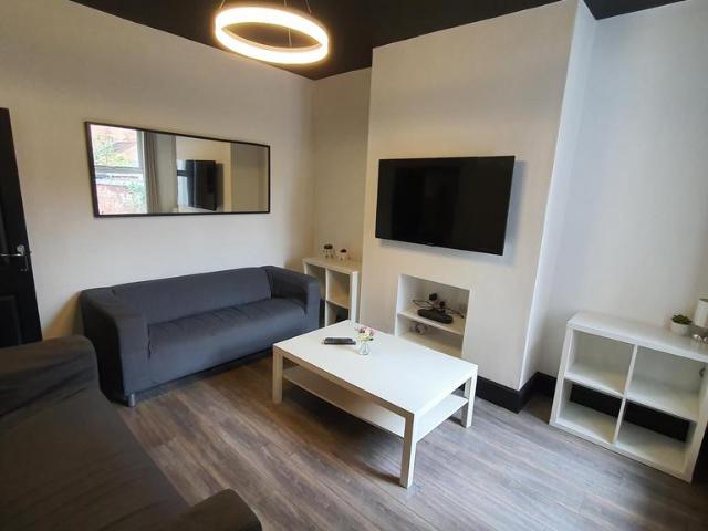 Gladstone Road, Chester 1 bed in a house share to rent £542 pcm £125 pw