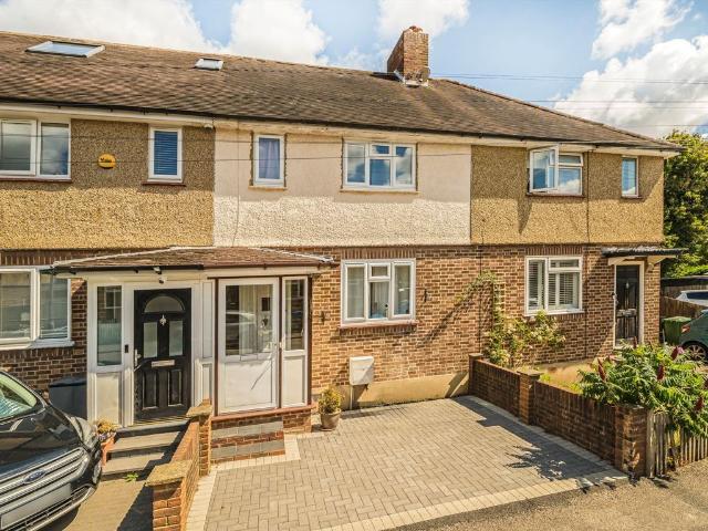 Gladstone Road, Surbiton KT6, 3 bed terraced house to rent, £2,495 pcm | PrimeLocation