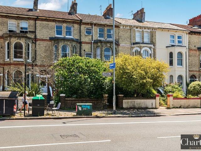Gladstone Terrace, Brighton, East Sussex BN2, 1 bed flat to rent, £1,300 pcm | PrimeLocation