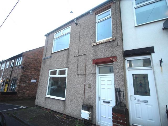 Gladstone Terrace, Durham DH6 3 bed end of terrace house to rent £750 pcm £173 pw
