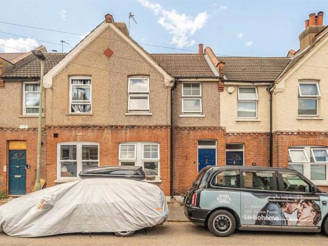 Gladwell Road, Bromley BR1 2 bed house to rent £1,850 pcm £427 pw